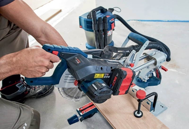 Bosch Bleu Scie Sans Fil 0601B41002 Scie à Onglets Sans-fil 18V 5.5Ah BITURBO GCM 18V-216 1 Bosch Bleu Scie Sans Fil 0601B41002 Scie à Onglets Sans-fil 18V 5.5Ah BITURBO GCM 18V-216