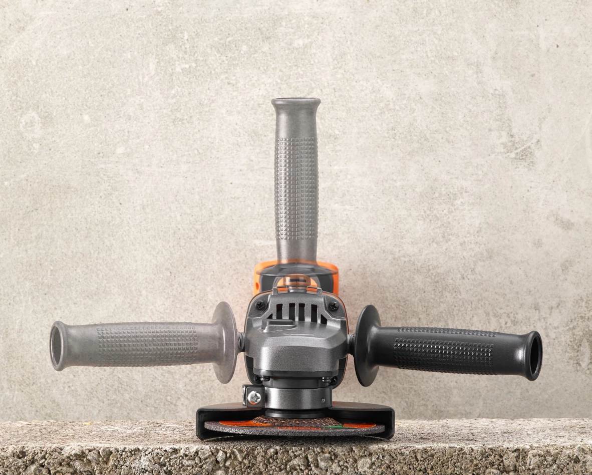 Black & Decker Meuleuse Sans Fil BCG720M1-QW Meuleuse D'angle Sans Fil 18 Volt 4.0 Ah Li-ion 3 Black & Decker Meuleuse Sans Fil BCG720M1-QW Meuleuse D'angle Sans Fil 18 Volt 4.0 Ah Li-ion – Image 3