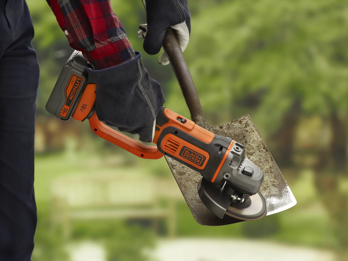 Black & Decker Meuleuse Sans Fil BCG720M1-QW Meuleuse D'angle Sans Fil 18 Volt 4.0 Ah Li-ion 6 Black & Decker Meuleuse Sans Fil BCG720M1-QW Meuleuse D'angle Sans Fil 18 Volt 4.0 Ah Li-ion – Image 6