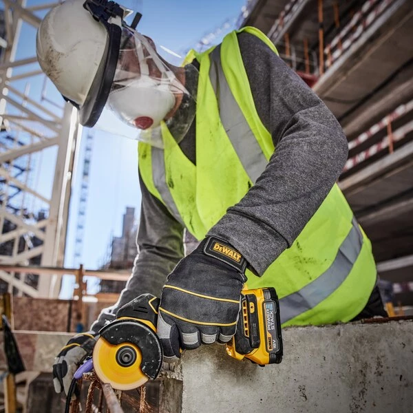 DeWalt DCS438N-XJ Meuleuse Sans Fil 76mm 18V Hors Batteries Et Chargeur 2 DeWalt DCS438N-XJ Meuleuse Sans Fil 76mm 18V Hors Batteries Et Chargeur – Image 2