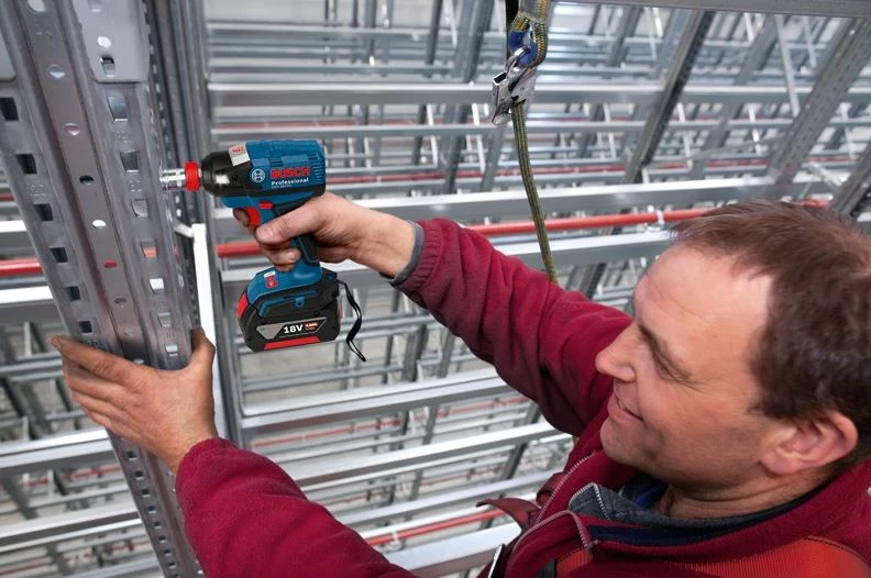 Bosch Bleu Visseuse à Choc Sans Fil GDX 18V-200 Tournevis D'écrou Sans Fil 18V Sans Piles Ni Chargeur 06019J2204 2 Bosch Bleu Visseuse à Choc Sans Fil GDX 18V-200 Tournevis D'écrou Sans Fil 18V Sans Piles Ni Chargeur 06019J2204 – Image 2