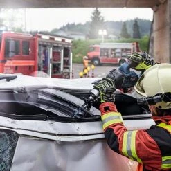 Bosch Bleu Scie Sans Fil GSA 18V-32 Scie Sabre Sans Fil 18V 06016A8109 -Perceuses sans fil Soldes gsa 18v 32 scie sabre sans fil 18v 06016a8109 4