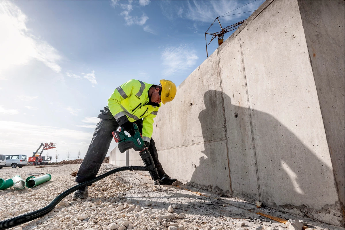 Metabo Marteau Perforateur Sans Fil KHA 18 LTX BL 40 Marteau Combi Sans Fil SDS-max 8.6 J 18V Sans Batteries Et Chargeur 600752840 3 Metabo Marteau Perforateur Sans Fil KHA 18 LTX BL 40 Marteau Combi Sans Fil SDS-max 8.6 J 18V Sans Batteries Et Chargeur 600752840 – Image 3