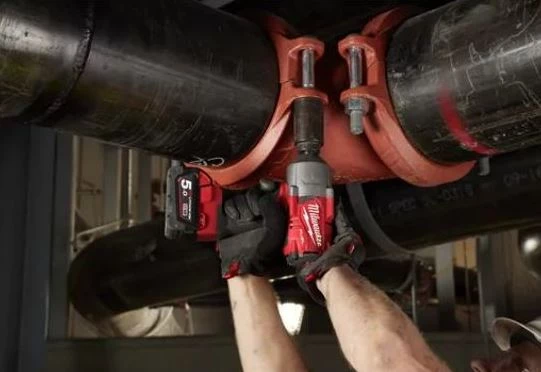 Milwaukee Clé à Choc Sans Fil M18 FUEL™ Boulonneuse Avec Fixation à Bille FHIWP12-0X 2 Milwaukee Clé à Choc Sans Fil M18 FUEL™ Boulonneuse Avec Fixation à Bille FHIWP12-0X – Image 2