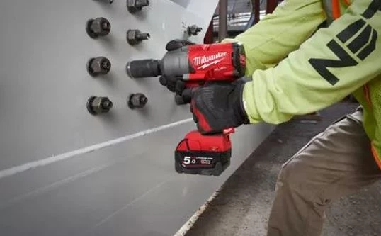 Milwaukee Clé à Choc Sans Fil M18 FUEL™ Boulonneuse Avec Fixation à Bille FHIWP12-0X 3 Milwaukee Clé à Choc Sans Fil M18 FUEL™ Boulonneuse Avec Fixation à Bille FHIWP12-0X – Image 3