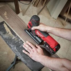 Milwaukee Scie Sans Fil Scie Sauteuse HD18 JSB-402C -Perceuses sans fil Soldes scie sauteuse hd18 jsb 402c 3