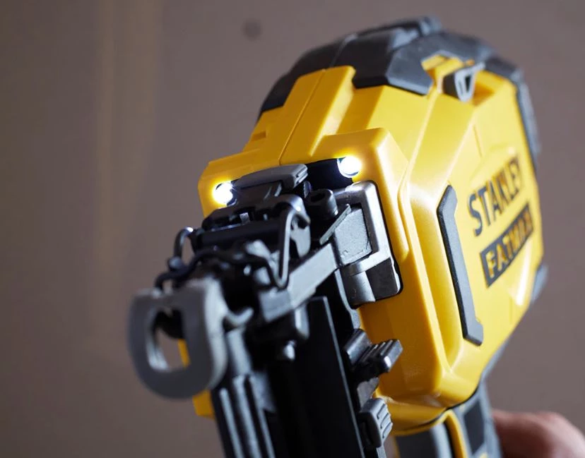 Stanley Cloueur Sans Fil SFMCN616B FATMAX® V20 Accu Finisher - 18V 16 Ga - 25-64 Mm Excluant Batterie Et Chargeur 4 Stanley Cloueur Sans Fil SFMCN616B FATMAX® V20 Accu Finisher - 18V 16 Ga - 25-64 Mm Excluant Batterie Et Chargeur – Image 4