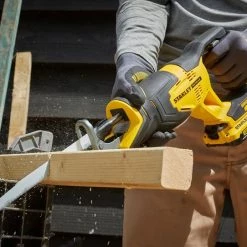 Stanley Scie Sans Fil SFMCS300B Scie à Guichet FATMAX® V20 Accu 18 Volts Sans Piles Ni Chargeur -Perceuses sans fil Soldes sfmcs300b scie a guichet fatmaxr v20 accu 18 volts sans piles ni chargeur 2