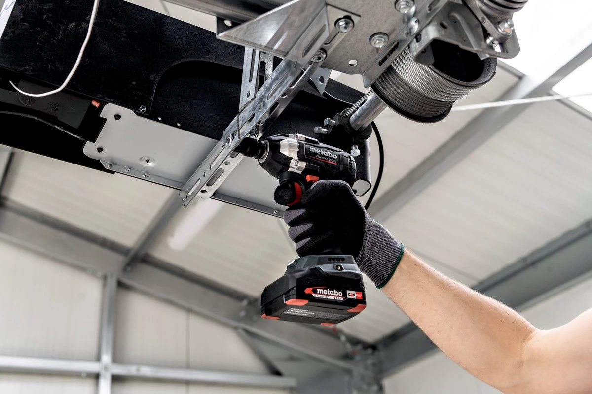 Metabo Clé à Choc Sans Fil SSW 18 LT 300 BL Clé à Chocs à Batterie 18V Excluant Batteries Et Chargeur En Métabox 602398840 4 Metabo Clé à Choc Sans Fil SSW 18 LT 300 BL Clé à Chocs à Batterie 18V Excluant Batteries Et Chargeur En Métabox 602398840 – Image 4